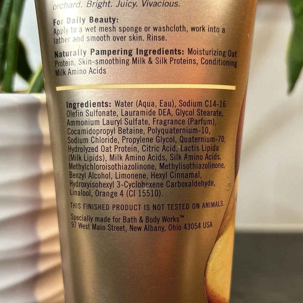 Bath &‎ Body Works Pleasures Sparkling Peach Creamy Body Wash 8 oz VERY HTF!
